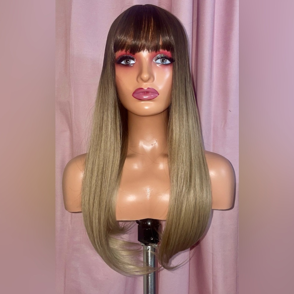 Long Straight Ash Blonde Synthetic Wig
